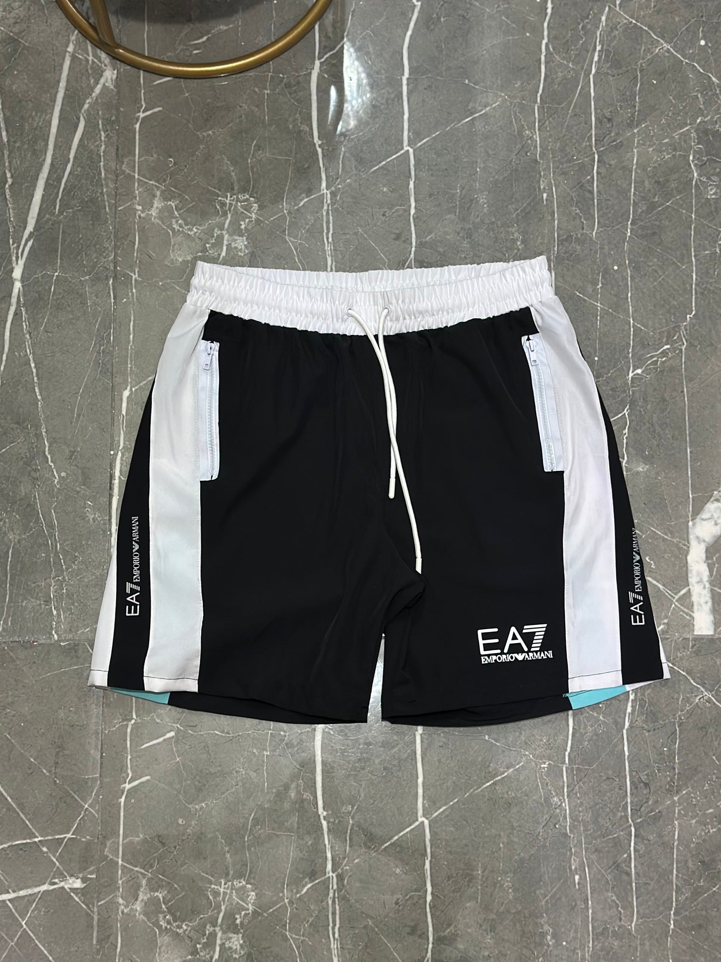 Short E A 7