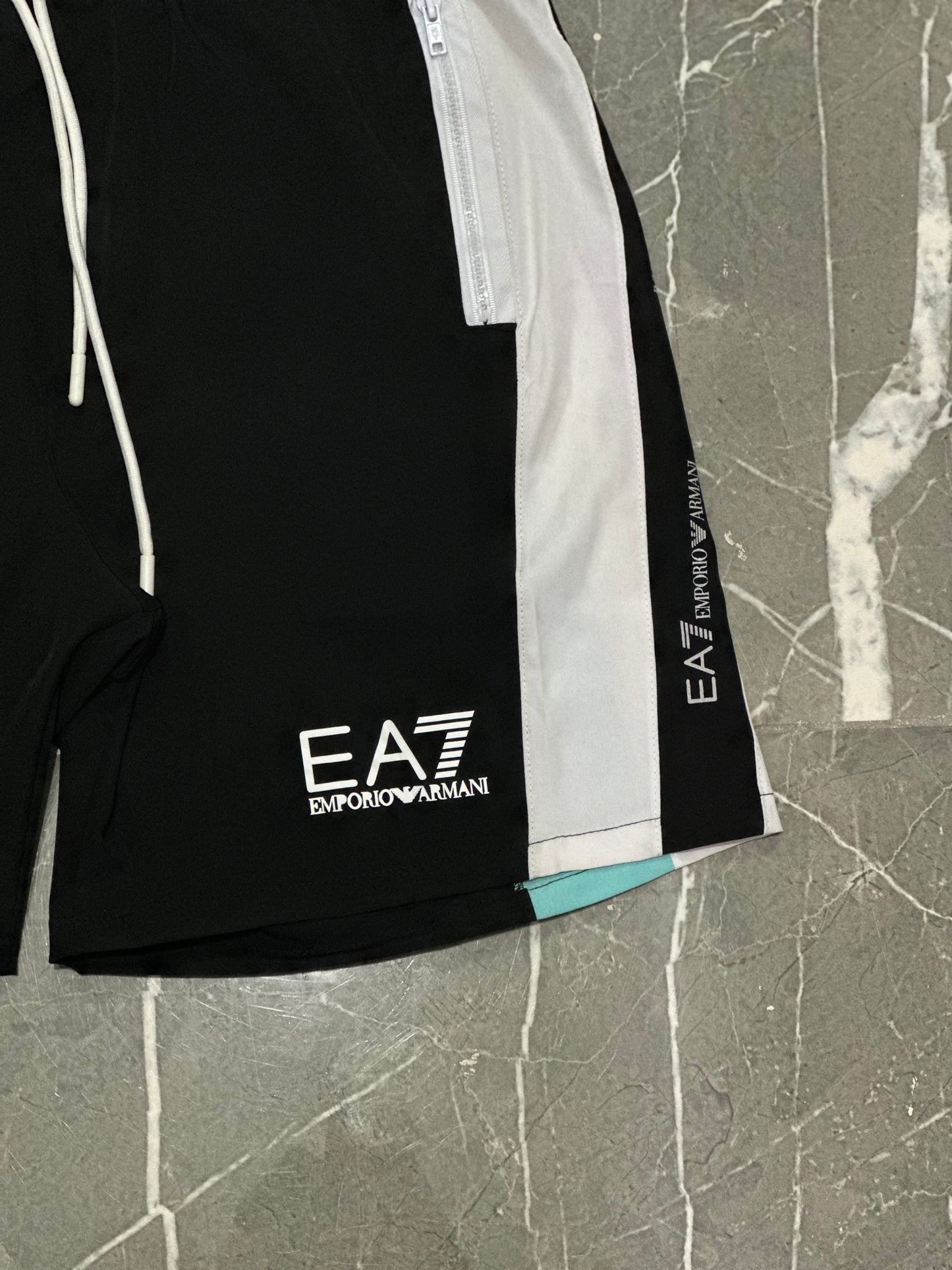 Short E A 7