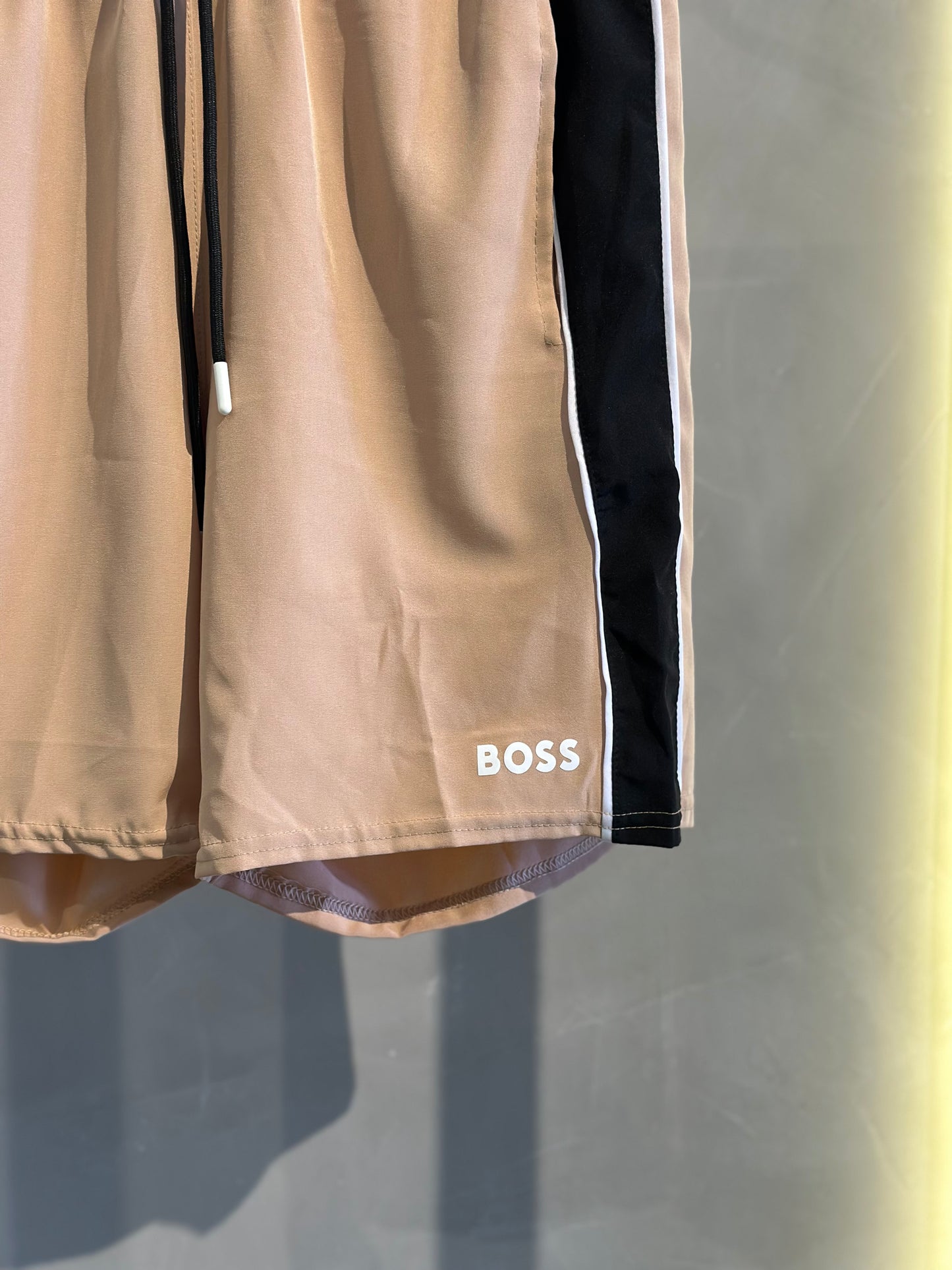 Short B0SS