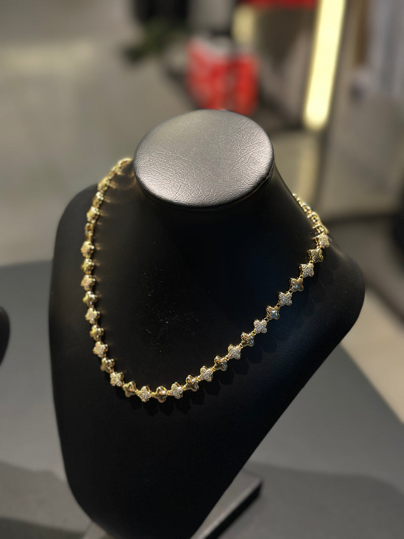 Conjunto V C cravejado