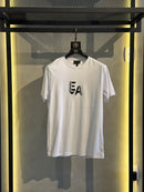 T-shirt E A
