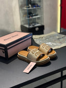 Slide Miu M!iu