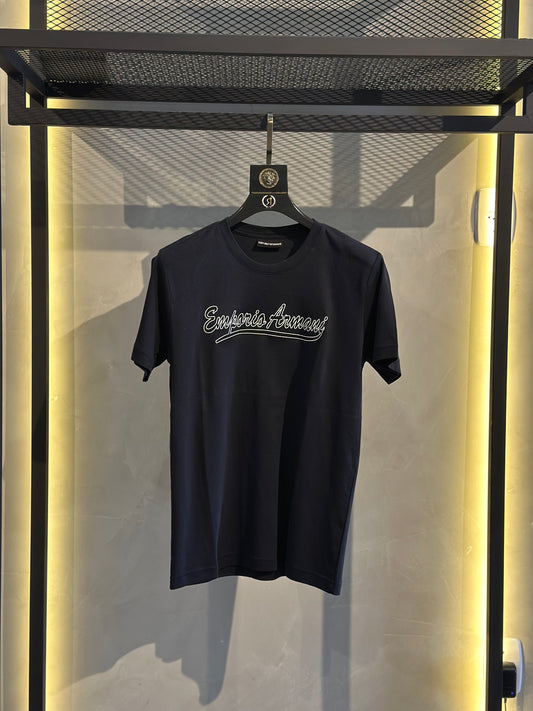 T-shirt E A