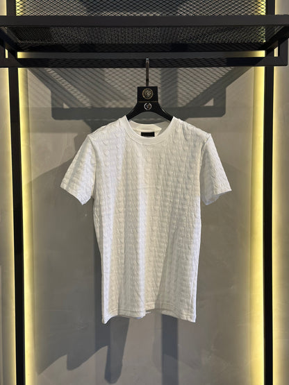 T-shirt E A
