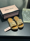 Slide Miu M!iu