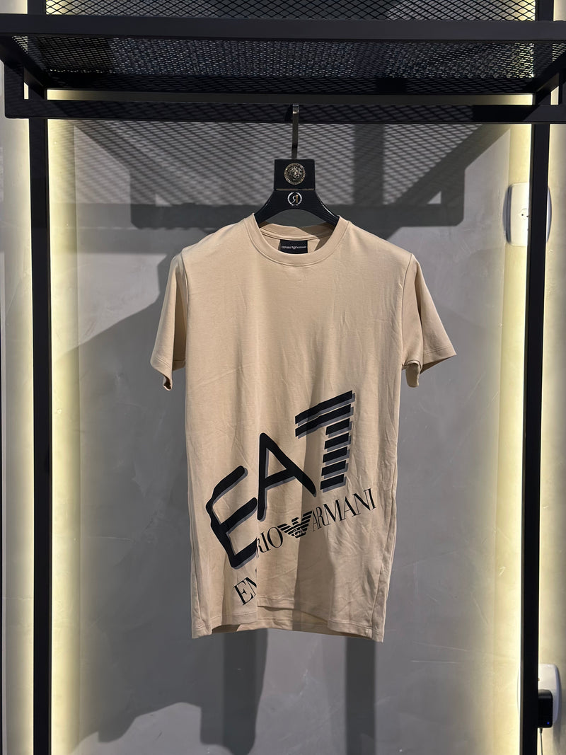 T-shirt E A